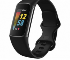 FitbitCharge5图像在网络上呈现表面