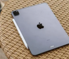 带无线充电功能的iPadPro加上更新的iPadAir和2022年推出的基本型号