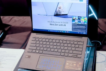 华硕新款IntelCoreUltra动力Zenbook14OLED比以往更薄更轻